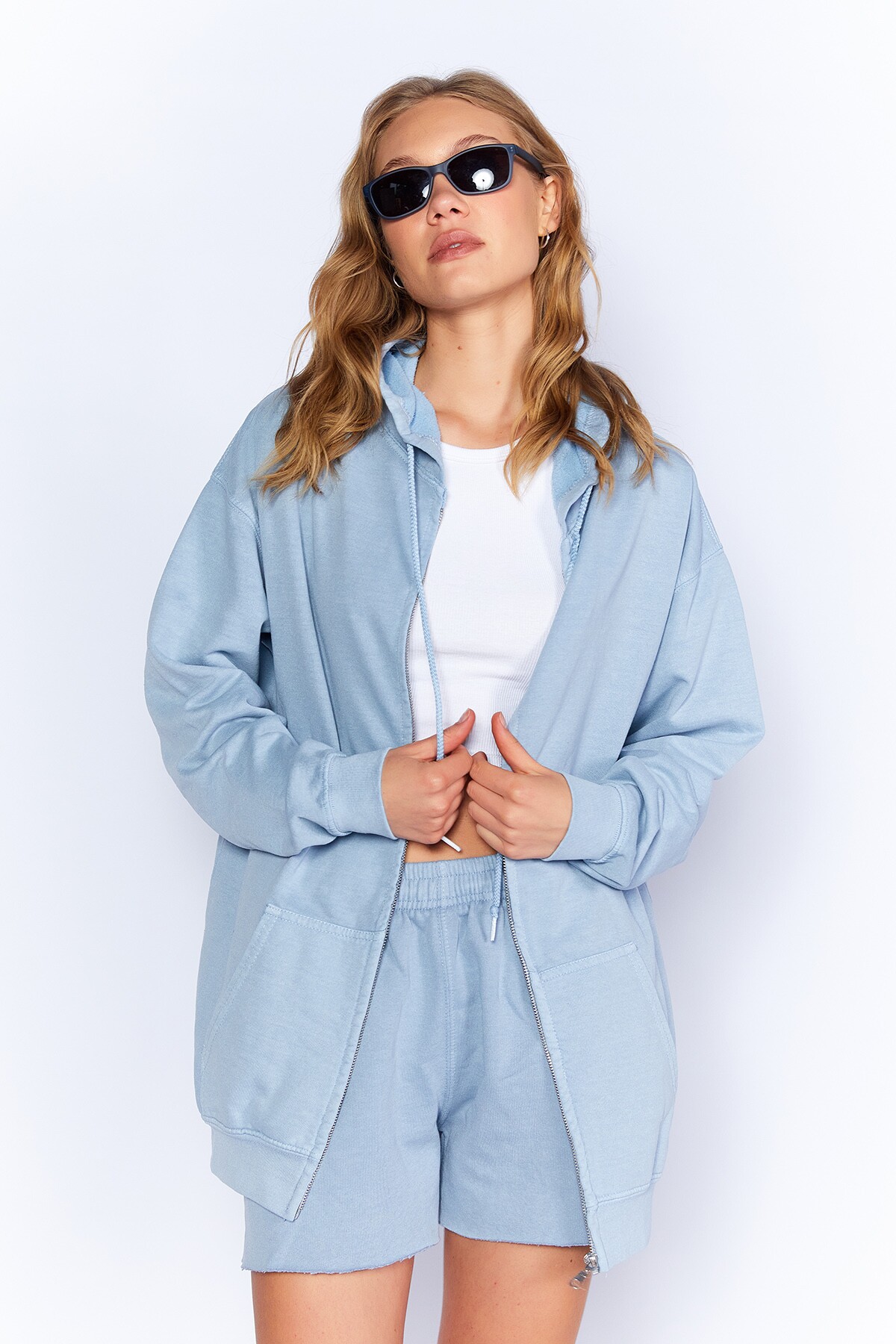 Mavi Eskitme/soluk Efektli Rahat Kesim Fermuarlı Kapüşonlu Sweatshirt Hırka | MKW278855-01